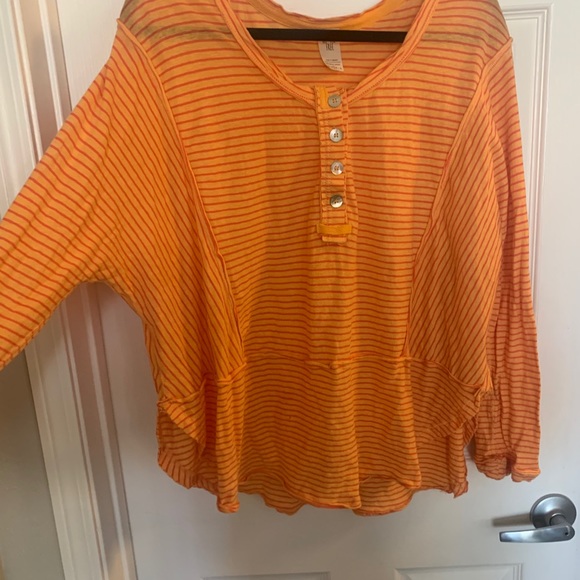 We the free long sleeve - Picture 2 of 3